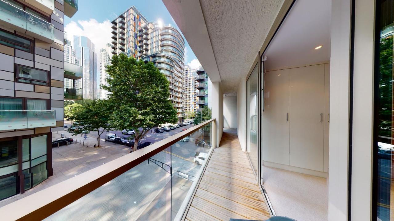 Lanterns Way At Canary Wharf By Mysquare Londres Exterior foto